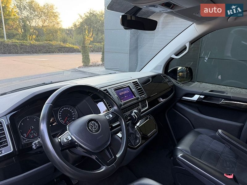 Минивэн Volkswagen Multivan 2018 в Днепре