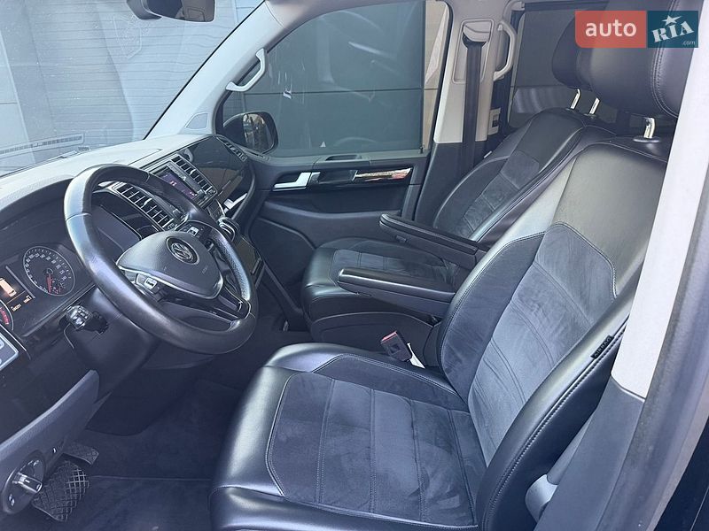 Минивэн Volkswagen Multivan 2018 в Днепре