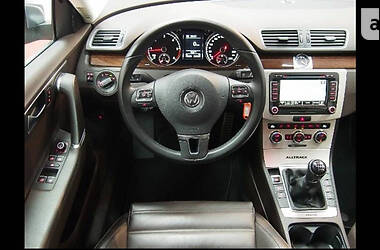 Volkswagen Passat Alltrack  2013