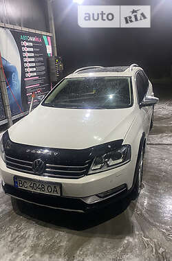 Volkswagen Passat Alltrack B7 2014