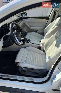 Volkswagen Passat Alltrack  2020