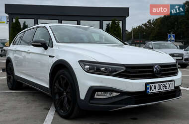Volkswagen Passat Alltrack  2021