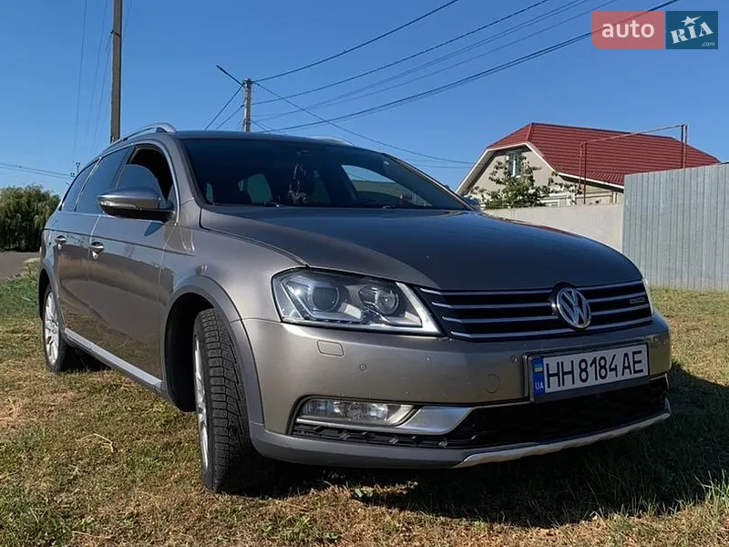 Volkswagen Passat Alltrack 2012