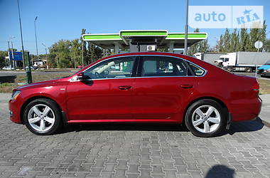 Volkswagen Passat SE LIMITED  2015