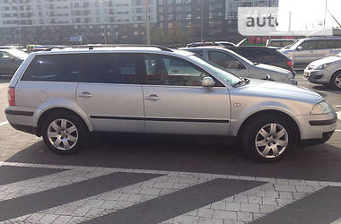 Volkswagen Passat   2004