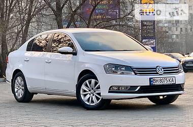 Volkswagen Passat  2011