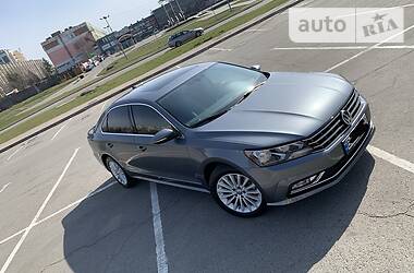 Volkswagen Passat  2016