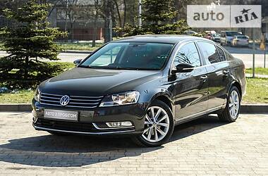 Volkswagen Passat  2011