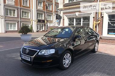 Volkswagen Passat  2005