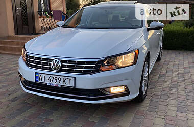 Volkswagen Passat SE 2016