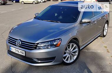 Volkswagen Passat SEL 2012