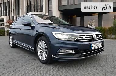 Volkswagen Passat RLINE 140 kw  2016