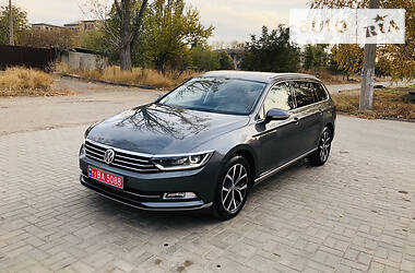 Volkswagen Passat HIGHLINE 140 KW  2016