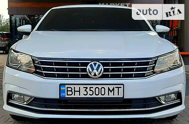 Volkswagen Passat SROCHNO 2016