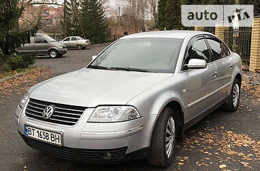 Volkswagen Passat plus official 2002