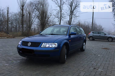 Volkswagen Passat  1998