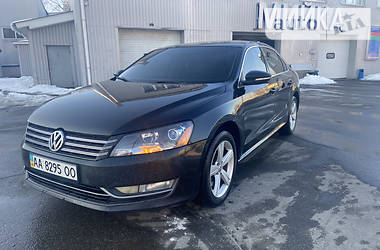 Volkswagen Passat SE 2011