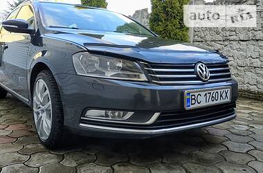 Volkswagen Passat  2011