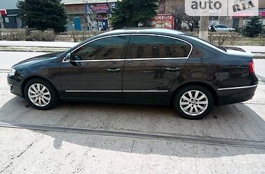 Volkswagen Passat  2005