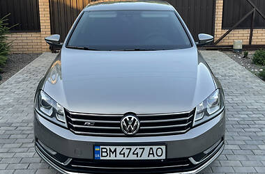 Volkswagen Passat Official 2013