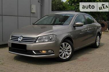 Volkswagen Passat TSI AT  2012