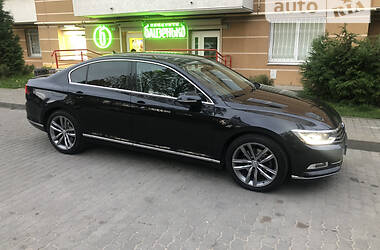 Volkswagen Passat HIGHLINE 2015