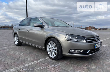 Volkswagen Passat  2012