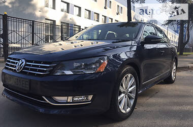 Volkswagen Passat SEL 2011