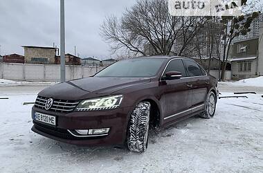 Volkswagen Passat TDI SEL 2012