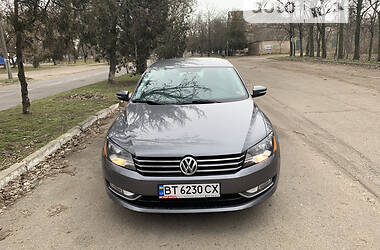 Volkswagen Passat LIMITED  2015