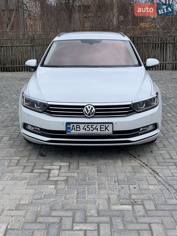 Volkswagen Passat 2015 року в Вінниці