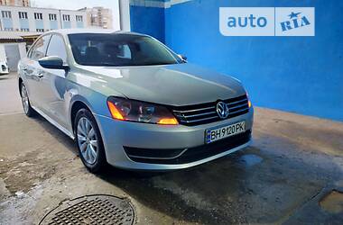 Volkswagen Passat S 2012