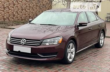 Volkswagen Passat SE 2013