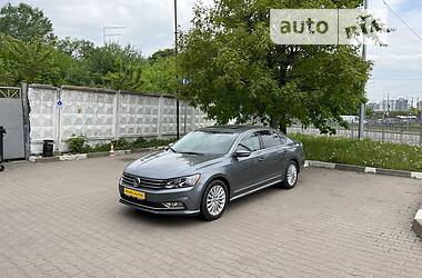 Volkswagen Passat SE 2016