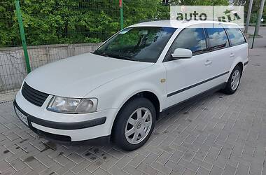 Volkswagen Passat  1999