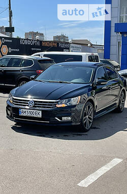 Volkswagen Passat  2016