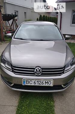 Volkswagen Passat  2012