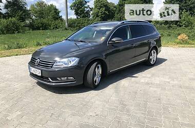 Volkswagen Passat Highline 2012