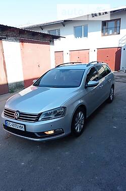 Volkswagen Passat  2012