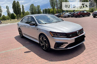 Volkswagen Passat SEL premium  2017