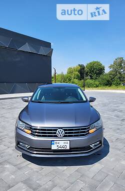 Volkswagen Passat  2016