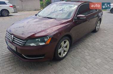 Volkswagen Passat SE 2012