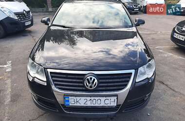 Volkswagen Passat  2010