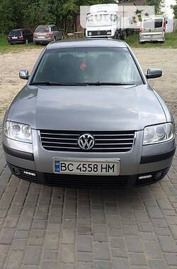 Volkswagen Passat  2002