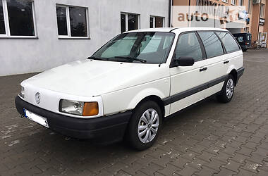 Volkswagen Passat  1990