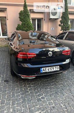 Volkswagen Passat  2015