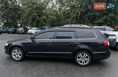 Volkswagen Passat  2010