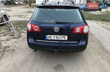 Volkswagen Passat  2005