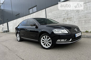 Volkswagen Passat HIGHLINE  2013