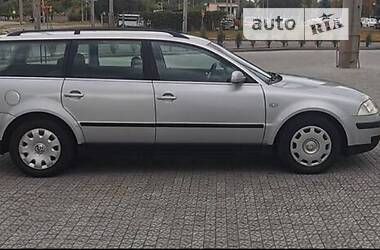 Volkswagen Passat  2003